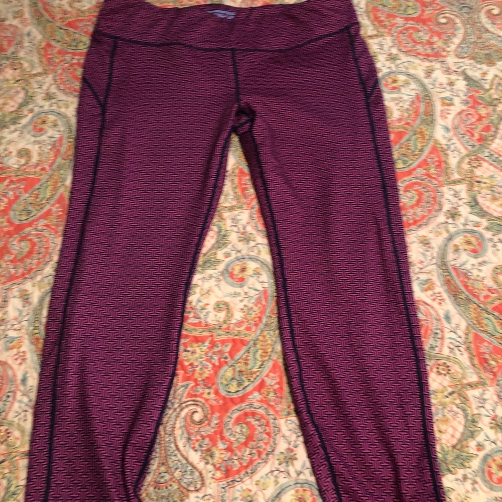 Southern Tide leggings size XL pink and black